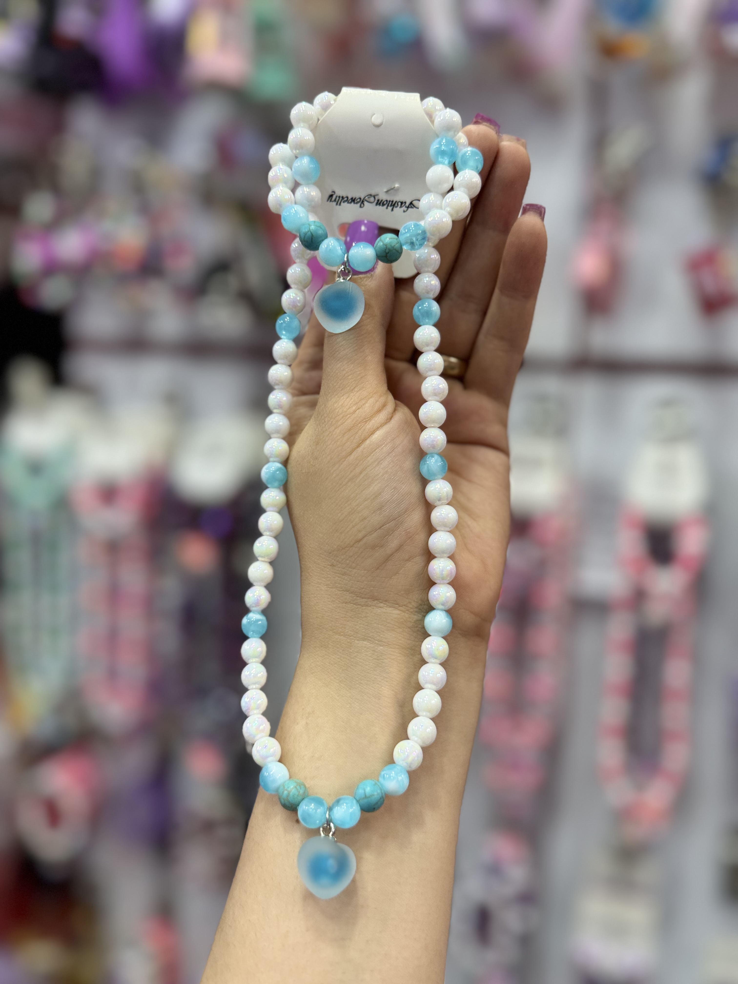 سرویس گردنبند قلب آبی