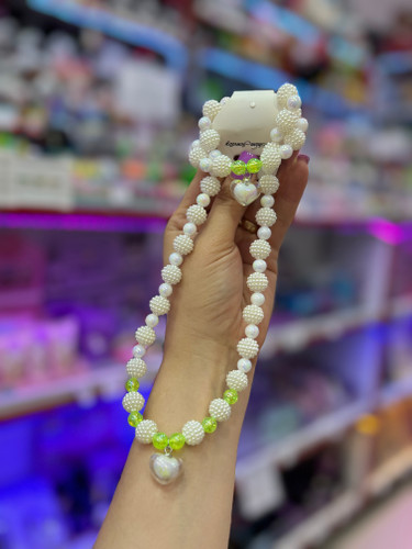 سرویس گردنبند قلب سفید