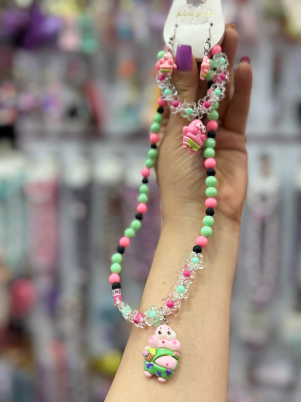 سرویس گردنبند پاتریک